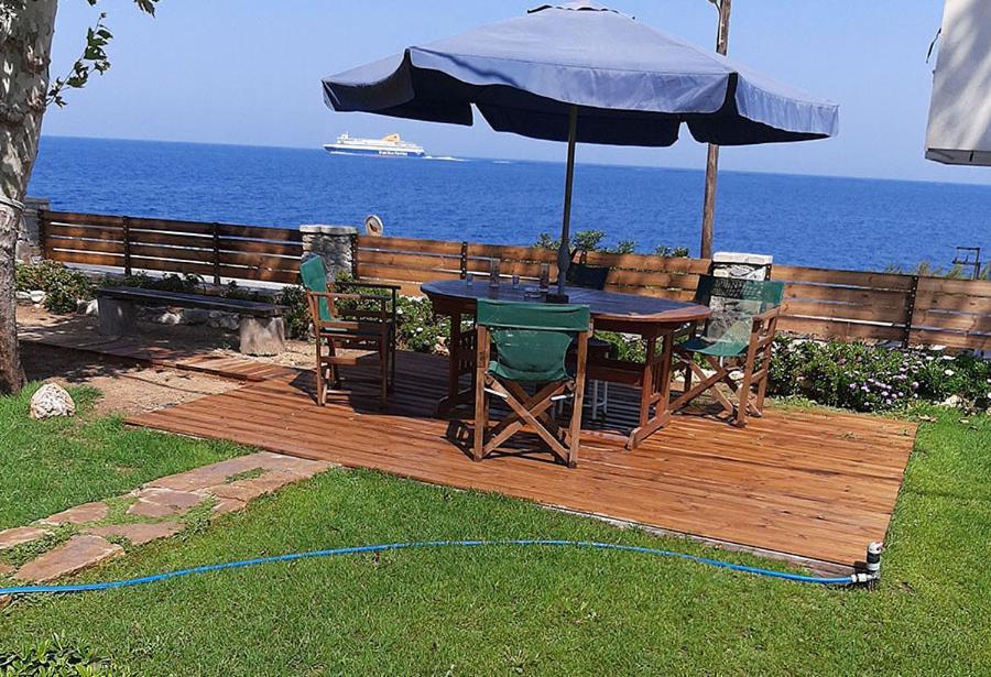 Christina Apartment Ágios Konstantínos Екстериор снимка