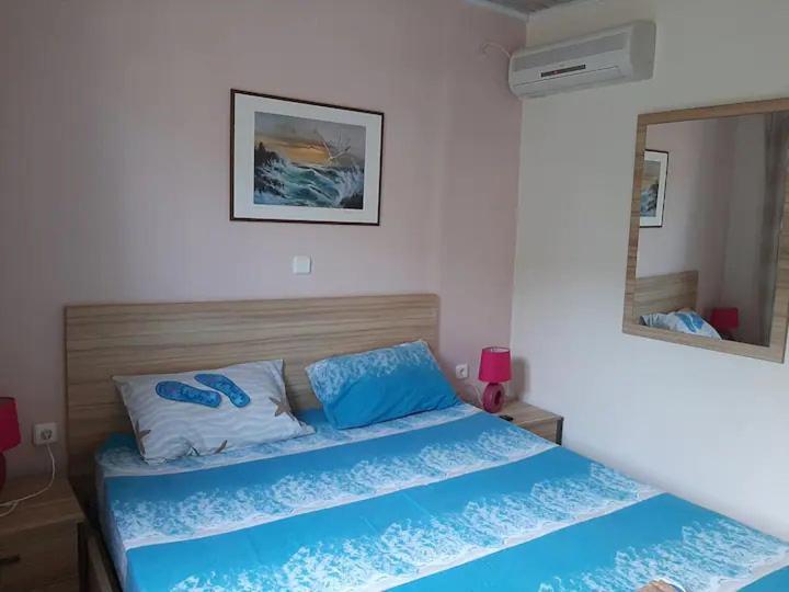 Christina Apartment Ágios Konstantínos Екстериор снимка